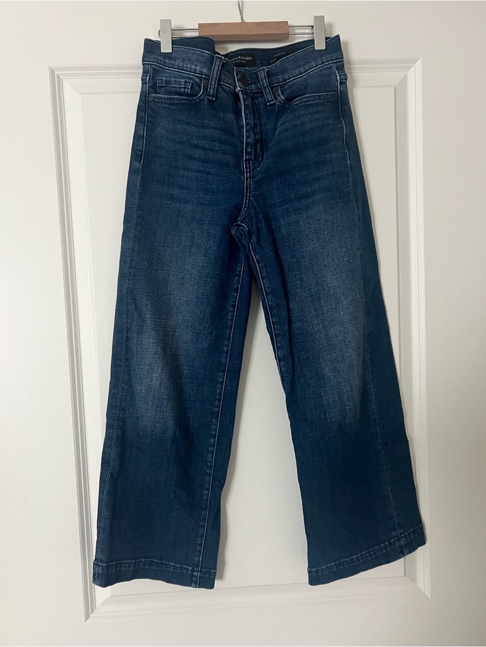 Banana Republic Petite Wide Leg Jeans - Picture 1 of 3